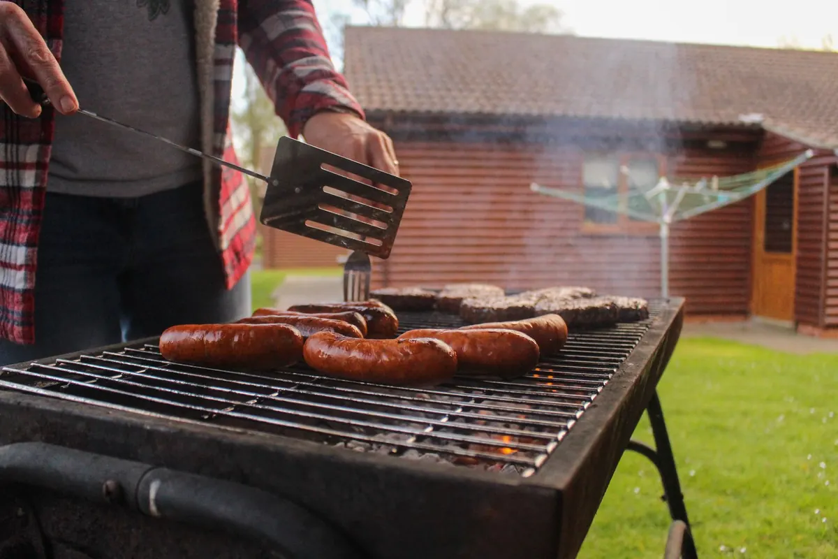 8 Common Mistakes at Backyard Barbecues (and How to Avoid Them)